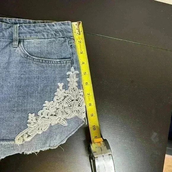 Harper Denim Lace Shorts - 30 - Picture 3 of 6